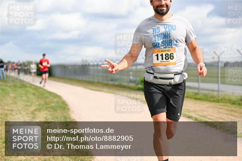 14.09.2025 - Airport Race Dr. Thomas Lammeyer http://msf.ph/oto/8882905 14.09.2025 12:36:08 Laufen 2, 1186 meine-sportfotos.de