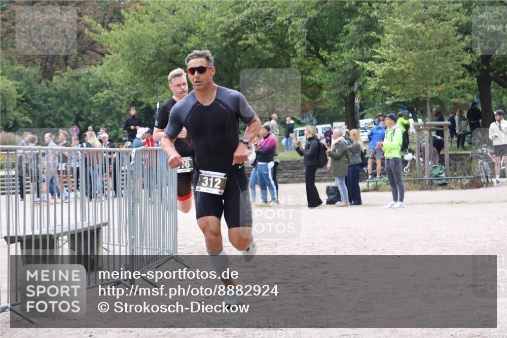 14.09.2025 - Stadtparktriathlon Strokosch-Dieckow http://msf.ph/oto/8882924 14.09.2025 09:55:36 Ziel 312, 316, 414, 435 meine-sportfotos.de