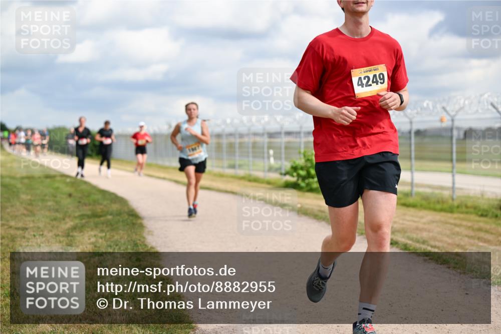 14.09.2025 - Airport Race Dr. Thomas Lammeyer http://msf.ph/oto/8882955 14.09.2025 12:36:17 Laufen 4249 meine-sportfotos.de