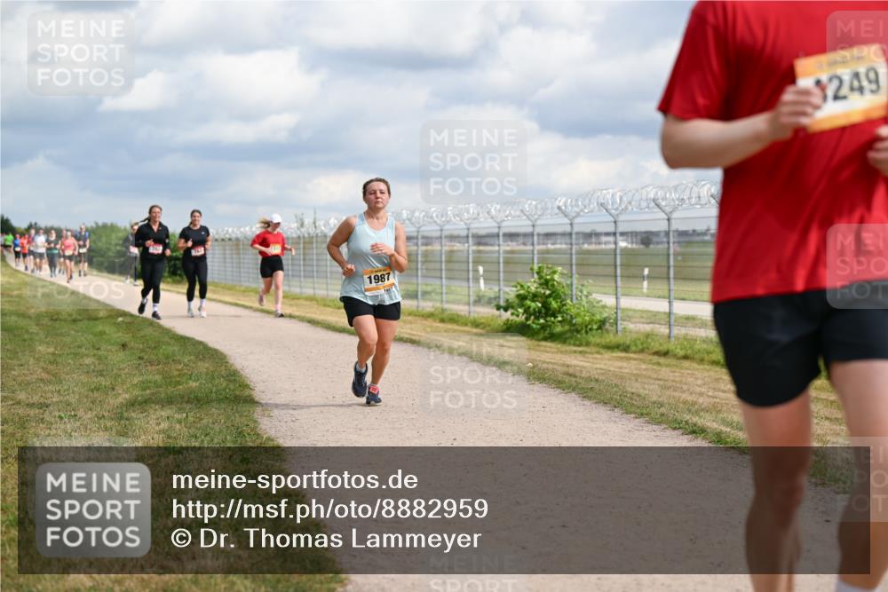 14.09.2025 - Airport Race Dr. Thomas Lammeyer http://msf.ph/oto/8882959 14.09.2025 12:36:18 Laufen 1987, 1249 meine-sportfotos.de