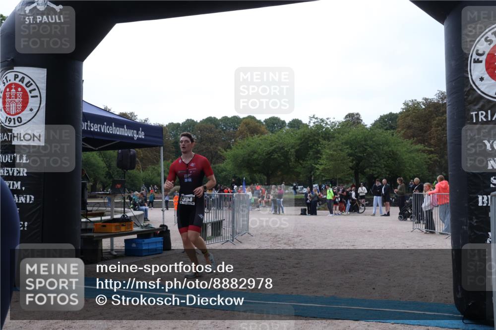 14.09.2025 - Stadtparktriathlon Strokosch-Dieckow http://msf.ph/oto/8882978 14.09.2025 09:56:46 Ziel 394, 402 meine-sportfotos.de