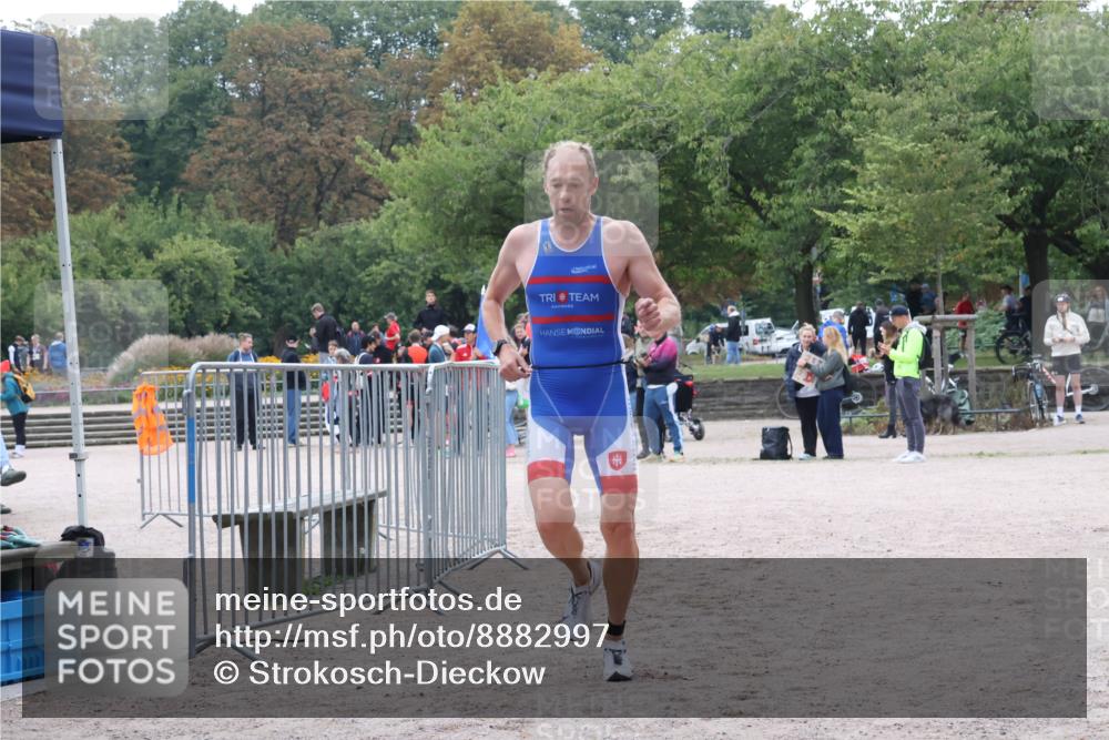 14.09.2025 - Stadtparktriathlon Strokosch-Dieckow http://msf.ph/oto/8882997 14.09.2025 09:57:18 Ziel 416 meine-sportfotos.de