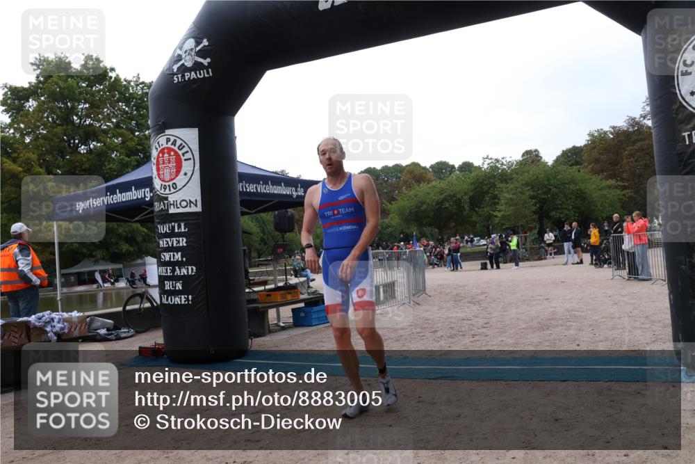 14.09.2025 - Stadtparktriathlon Strokosch-Dieckow http://msf.ph/oto/8883005 14.09.2025 09:57:20 Ziel 416 meine-sportfotos.de