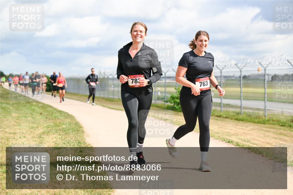 14.09.2025 - Airport Race Dr. Thomas Lammeyer http://msf.ph/oto/8883066 14.09.2025 12:36:27 Laufen 782, 763 meine-sportfotos.de
