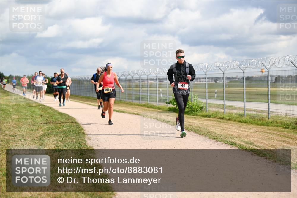 14.09.2025 - Airport Race Dr. Thomas Lammeyer http://msf.ph/oto/8883081 14.09.2025 12:36:32 Laufen 1063, 40 meine-sportfotos.de