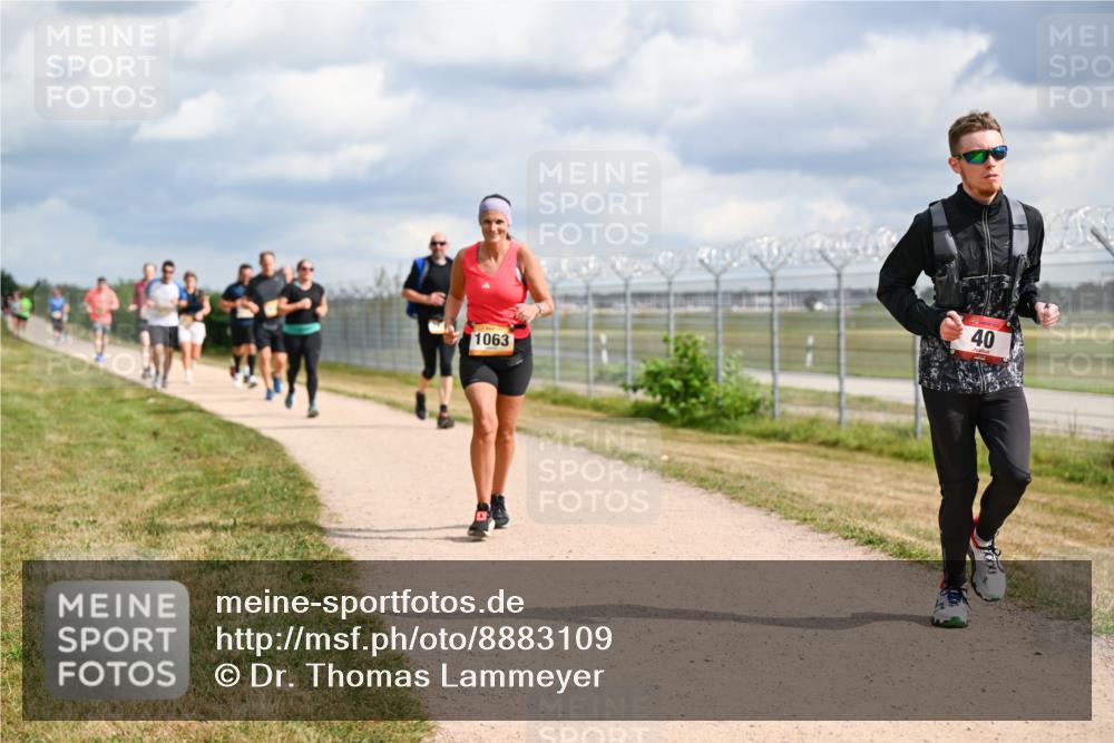 14.09.2025 - Airport Race Dr. Thomas Lammeyer http://msf.ph/oto/8883109 14.09.2025 12:36:33 Laufen 1063, 40 meine-sportfotos.de