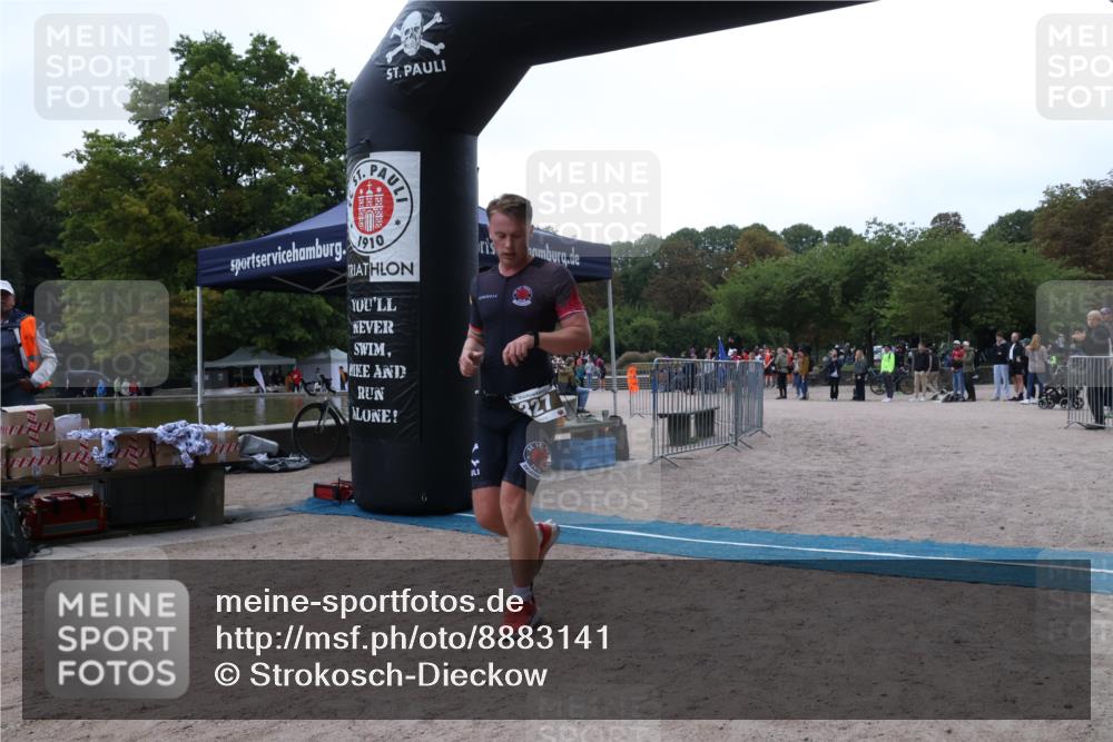 14.09.2025 - Stadtparktriathlon Strokosch-Dieckow http://msf.ph/oto/8883141 14.09.2025 10:00:43 Ziel 327 meine-sportfotos.de