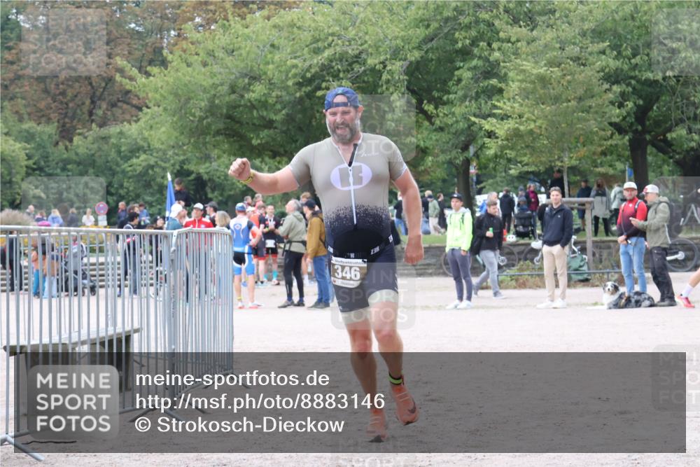 14.09.2025 - Stadtparktriathlon Strokosch-Dieckow http://msf.ph/oto/8883146 14.09.2025 10:01:00 Ziel 346 meine-sportfotos.de
