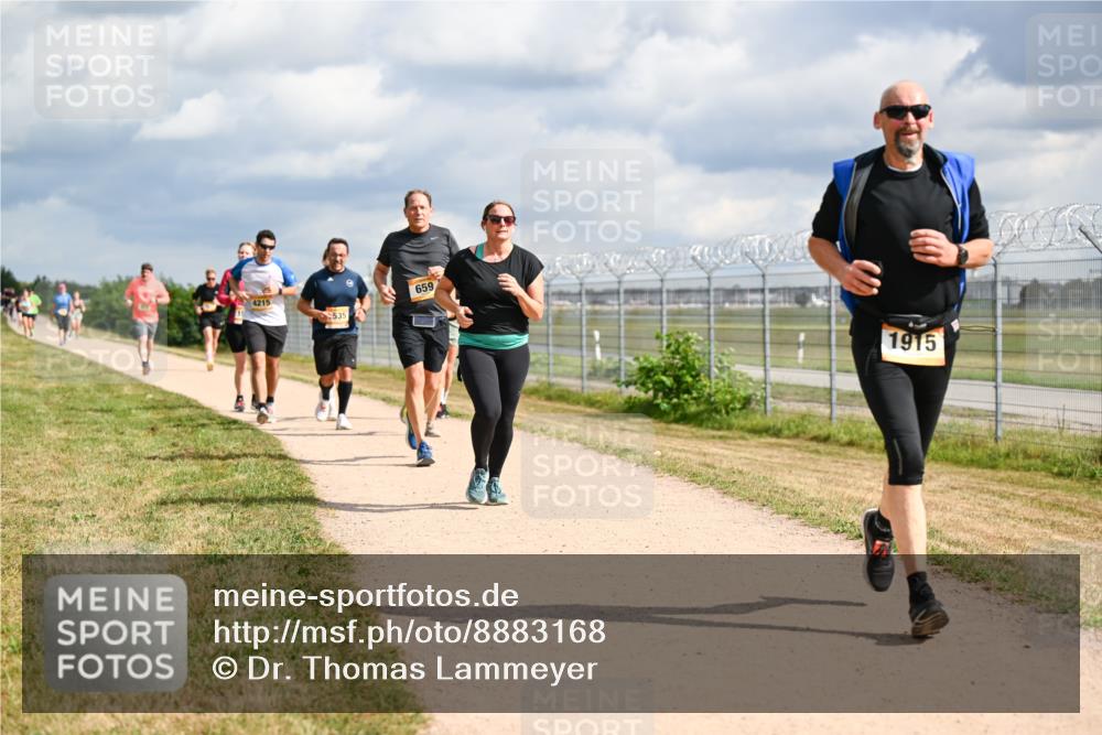 14.09.2025 - Airport Race Dr. Thomas Lammeyer http://msf.ph/oto/8883168 14.09.2025 12:36:38 Laufen 4215, 535, 659, 1915 meine-sportfotos.de