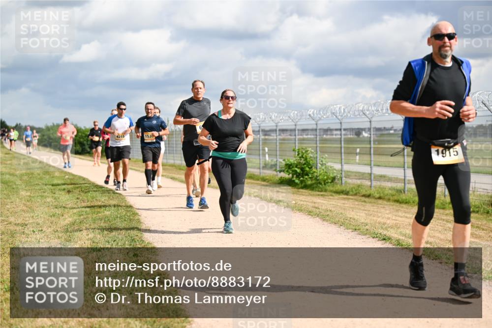 14.09.2025 - Airport Race Dr. Thomas Lammeyer http://msf.ph/oto/8883172 14.09.2025 12:36:38 Laufen 4215, 1535, 1915 meine-sportfotos.de