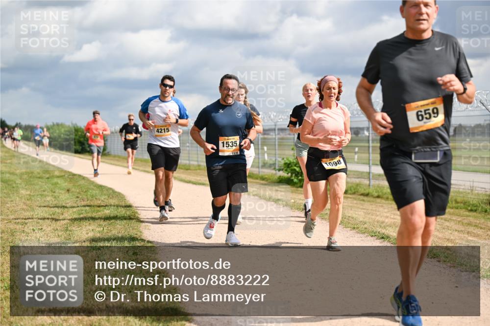 14.09.2025 - Airport Race Dr. Thomas Lammeyer http://msf.ph/oto/8883222 14.09.2025 12:36:42 Laufen 4215, 1535, 1535, 1098, 659 meine-sportfotos.de