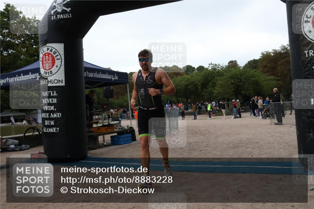 14.09.2025 - Stadtparktriathlon Strokosch-Dieckow http://msf.ph/oto/8883228 14.09.2025 10:03:18 Ziel 419 meine-sportfotos.de