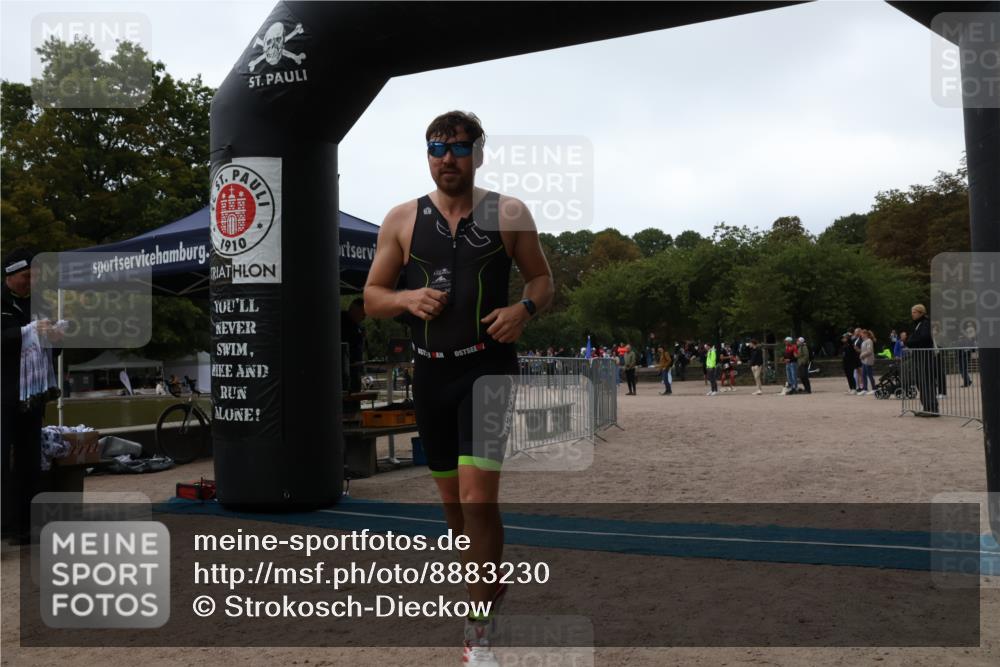 14.09.2025 - Stadtparktriathlon Strokosch-Dieckow http://msf.ph/oto/8883230 14.09.2025 10:03:18 Ziel 419 meine-sportfotos.de