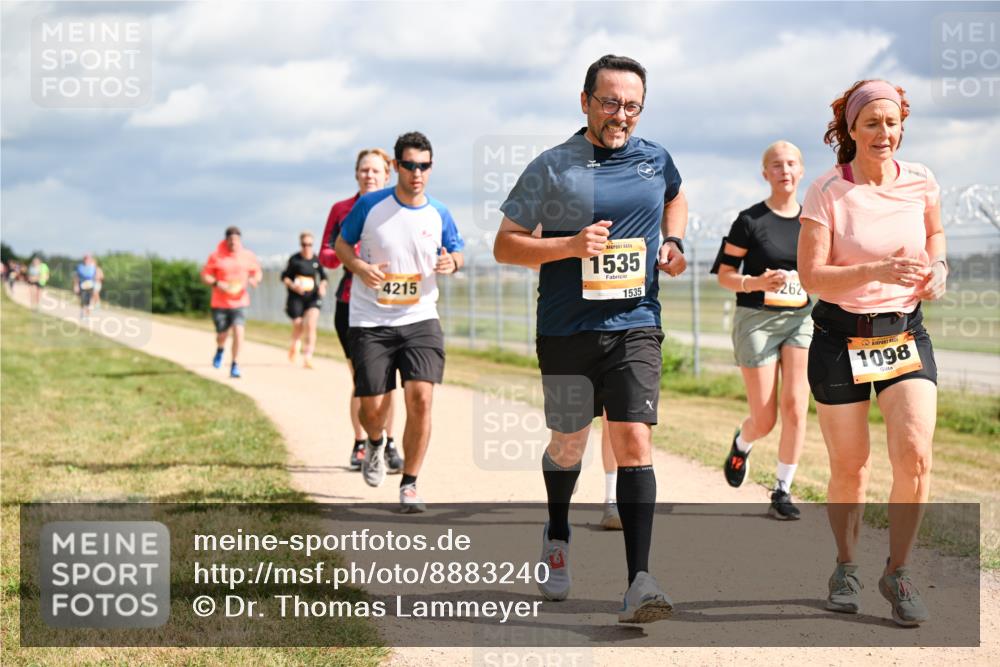 14.09.2025 - Airport Race Dr. Thomas Lammeyer http://msf.ph/oto/8883240 14.09.2025 12:36:43 Laufen 4215, 1535, 1535, 262, 1098 meine-sportfotos.de