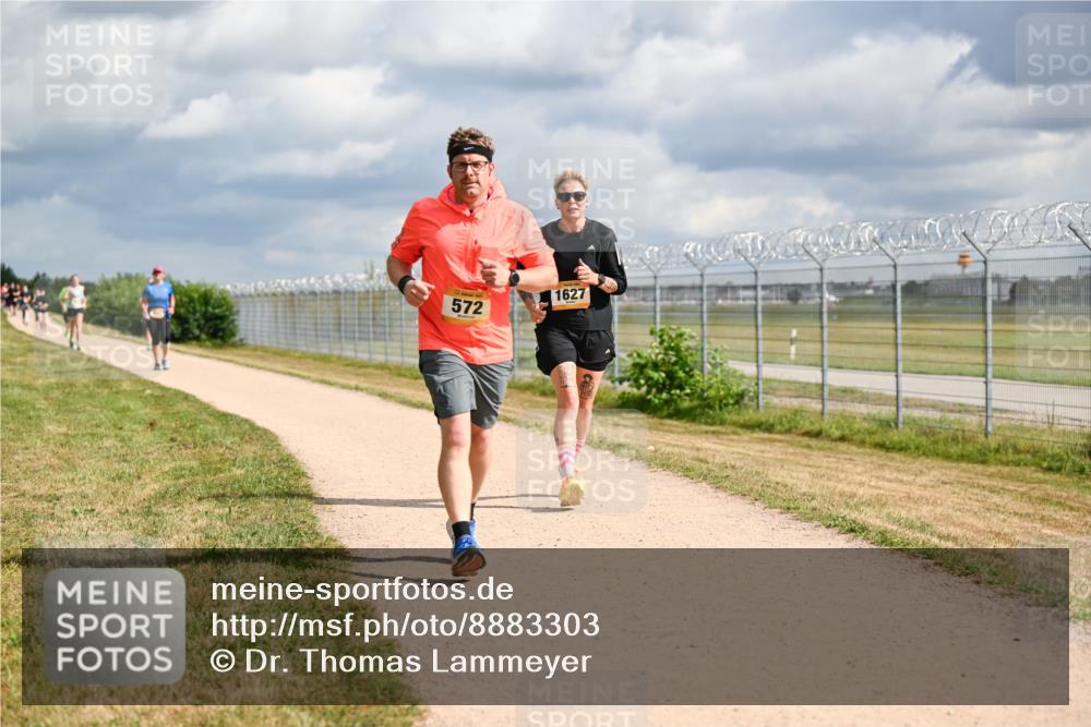 14.09.2025 - Airport Race Dr. Thomas Lammeyer http://msf.ph/oto/8883303 14.09.2025 12:36:49 Laufen 572, 1627 meine-sportfotos.de