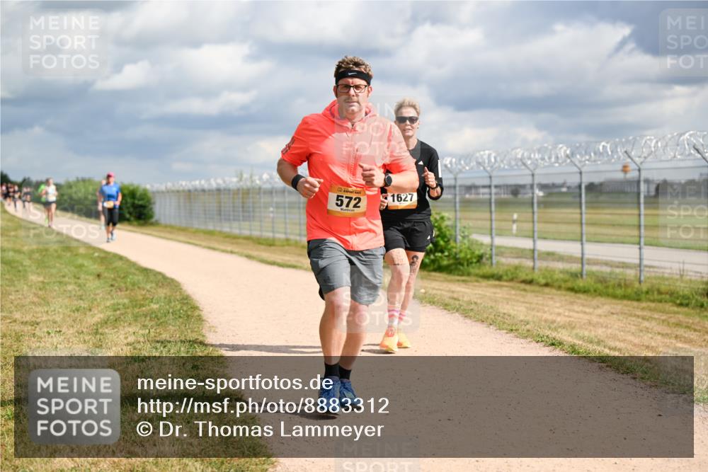 14.09.2025 - Airport Race Dr. Thomas Lammeyer http://msf.ph/oto/8883312 14.09.2025 12:36:49 Laufen 572, 1627 meine-sportfotos.de