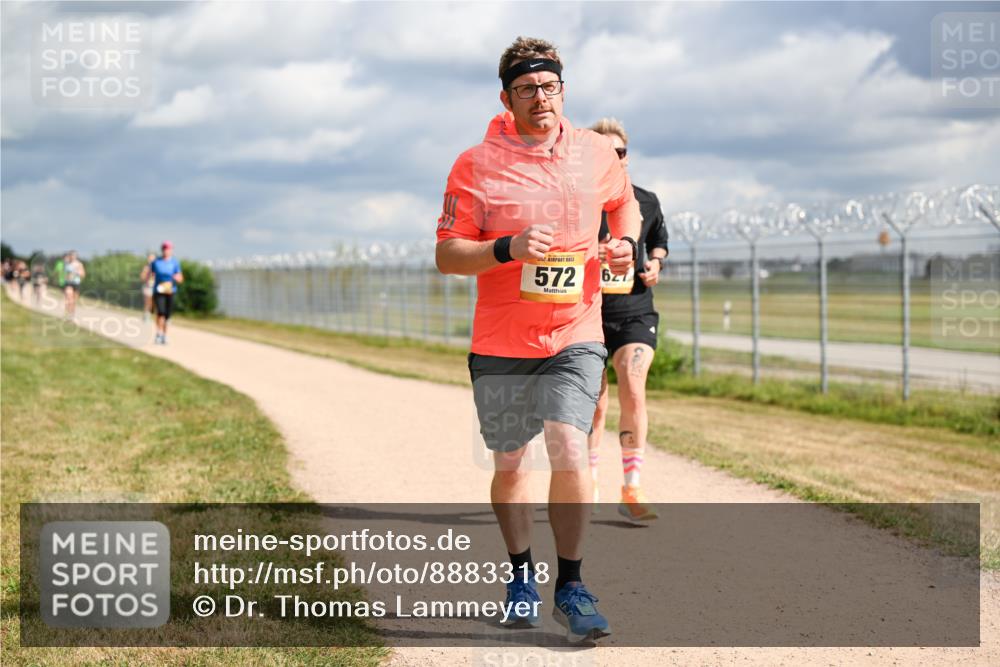 14.09.2025 - Airport Race Dr. Thomas Lammeyer http://msf.ph/oto/8883318 14.09.2025 12:36:50 Laufen 572, 627 meine-sportfotos.de