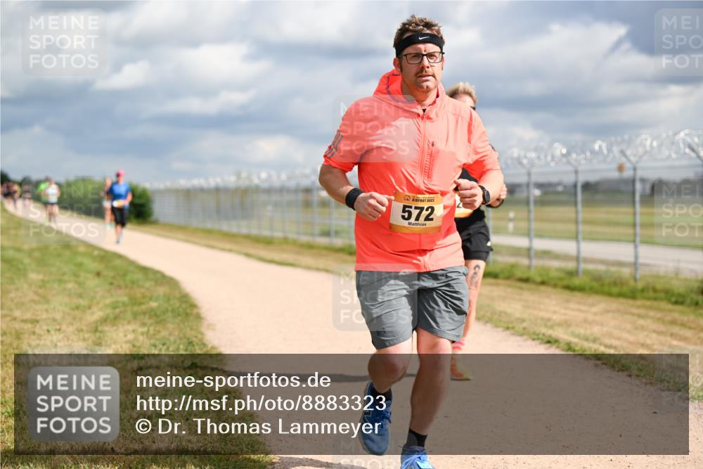 14.09.2025 - Airport Race Dr. Thomas Lammeyer http://msf.ph/oto/8883323 14.09.2025 12:36:50 Laufen 572 meine-sportfotos.de
