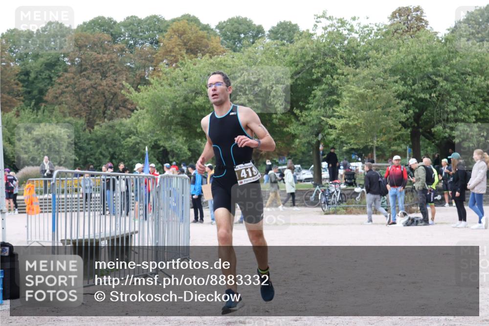 14.09.2025 - Stadtparktriathlon Strokosch-Dieckow http://msf.ph/oto/8883332 14.09.2025 10:06:32 Ziel 380, 418, 431 meine-sportfotos.de