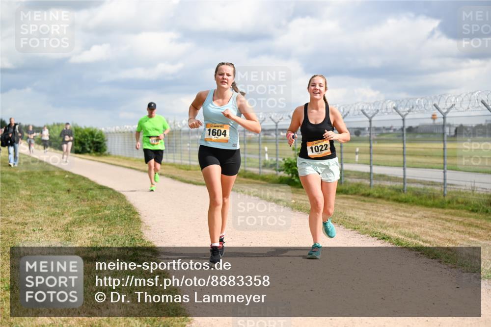 14.09.2025 - Airport Race Dr. Thomas Lammeyer http://msf.ph/oto/8883358 14.09.2025 12:37:04 Laufen 1604, 1022 meine-sportfotos.de