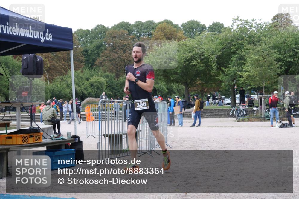 14.09.2025 - Stadtparktriathlon Strokosch-Dieckow http://msf.ph/oto/8883364 14.09.2025 10:06:41 Ziel 380, 386 meine-sportfotos.de