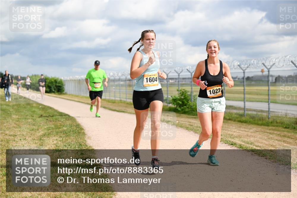 14.09.2025 - Airport Race Dr. Thomas Lammeyer http://msf.ph/oto/8883365 14.09.2025 12:37:05 Laufen 1604, 1022 meine-sportfotos.de