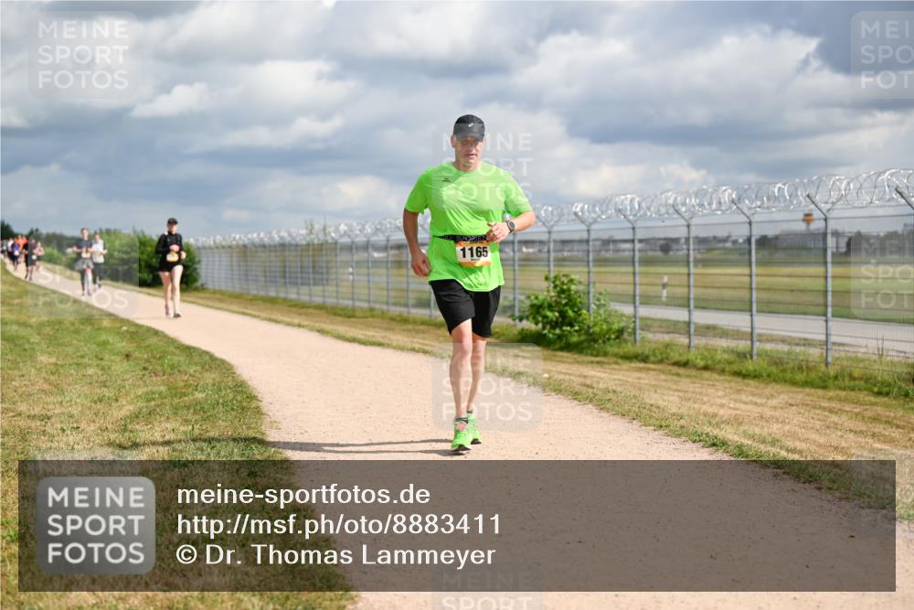 14.09.2025 - Airport Race Dr. Thomas Lammeyer http://msf.ph/oto/8883411 14.09.2025 12:37:08 Laufen 1165 meine-sportfotos.de