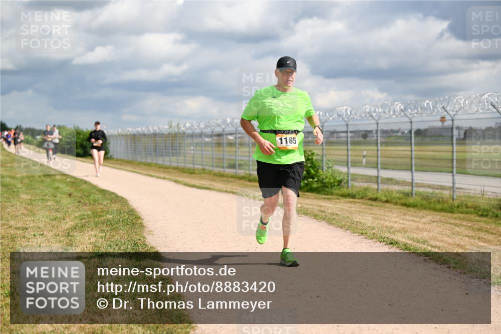 14.09.2025 - Airport Race Dr. Thomas Lammeyer http://msf.ph/oto/8883420 14.09.2025 12:37:08 Laufen 1165 meine-sportfotos.de