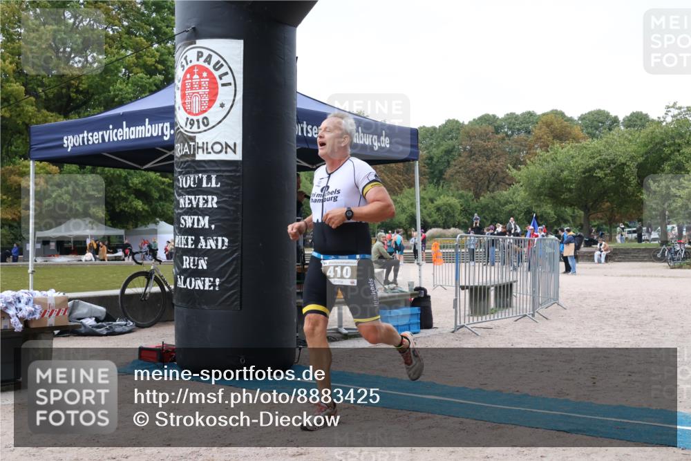 14.09.2025 - Stadtparktriathlon Strokosch-Dieckow http://msf.ph/oto/8883425 14.09.2025 10:08:25 Ziel 410 meine-sportfotos.de