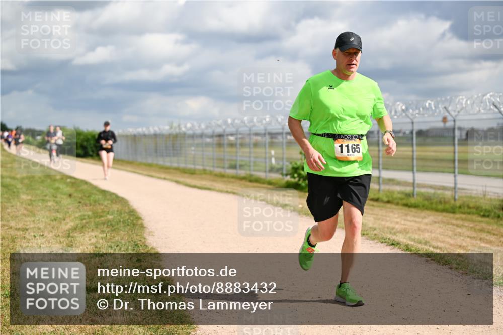 14.09.2025 - Airport Race Dr. Thomas Lammeyer http://msf.ph/oto/8883432 14.09.2025 12:37:09 Laufen 1165 meine-sportfotos.de