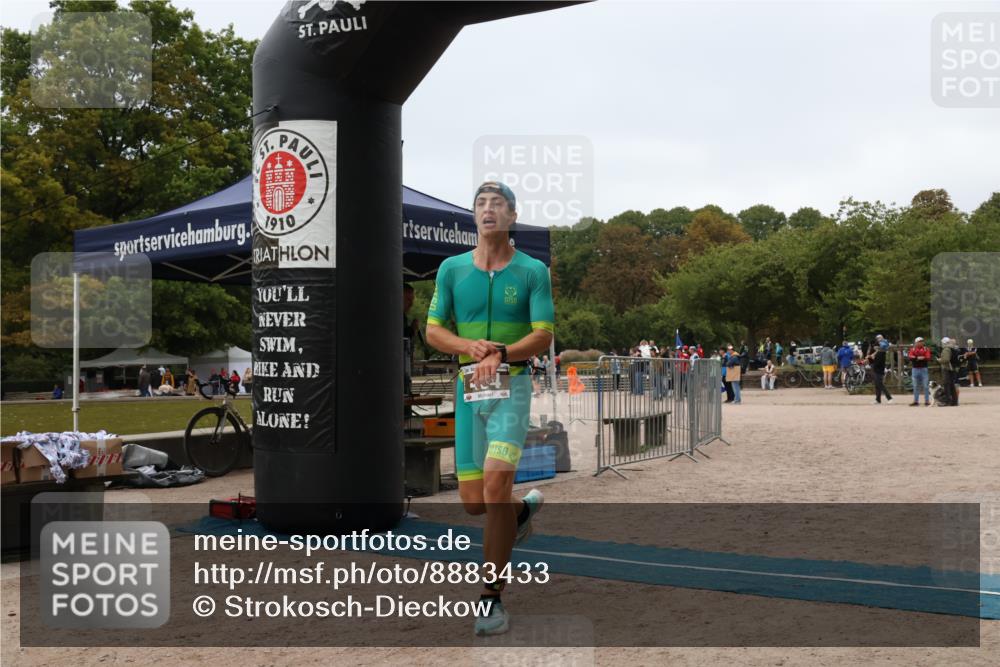 14.09.2025 - Stadtparktriathlon Strokosch-Dieckow http://msf.ph/oto/8883433 14.09.2025 10:09:17 Ziel 434 meine-sportfotos.de