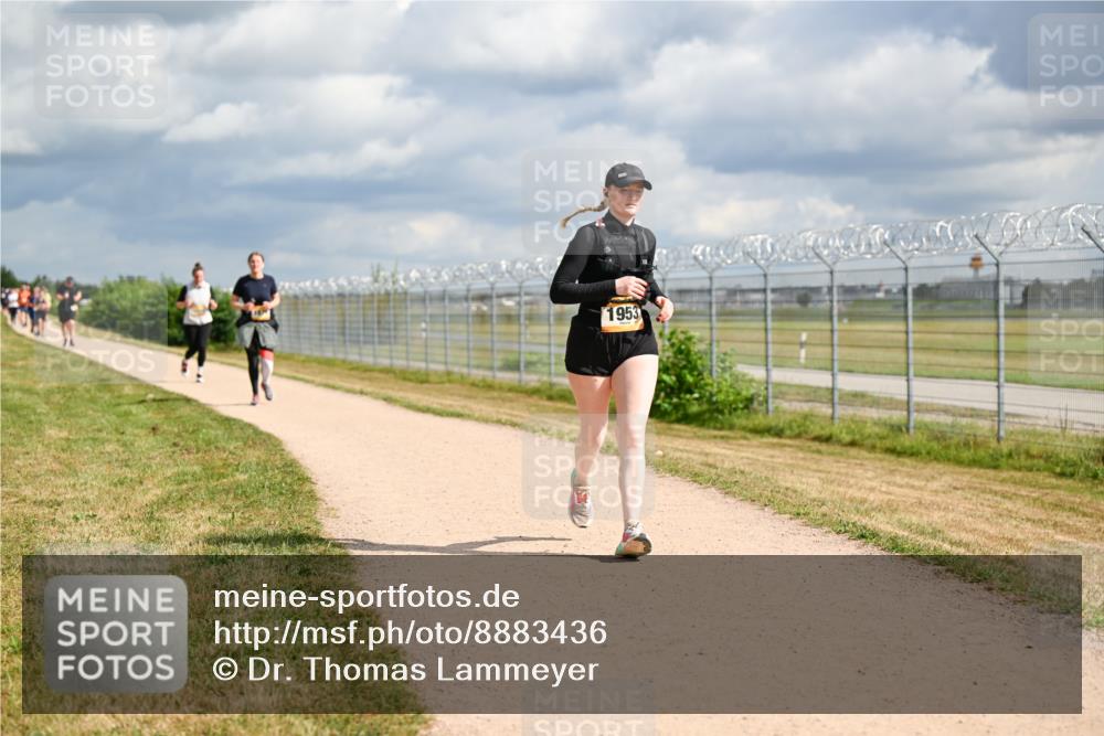 14.09.2025 - Airport Race Dr. Thomas Lammeyer http://msf.ph/oto/8883436 14.09.2025 12:37:16 Laufen 1953 meine-sportfotos.de