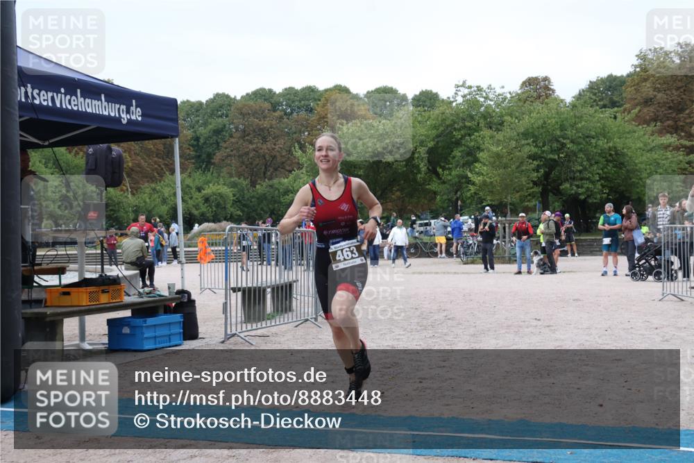 14.09.2025 - Stadtparktriathlon Strokosch-Dieckow http://msf.ph/oto/8883448 14.09.2025 10:09:43 Ziel 393, 463 meine-sportfotos.de
