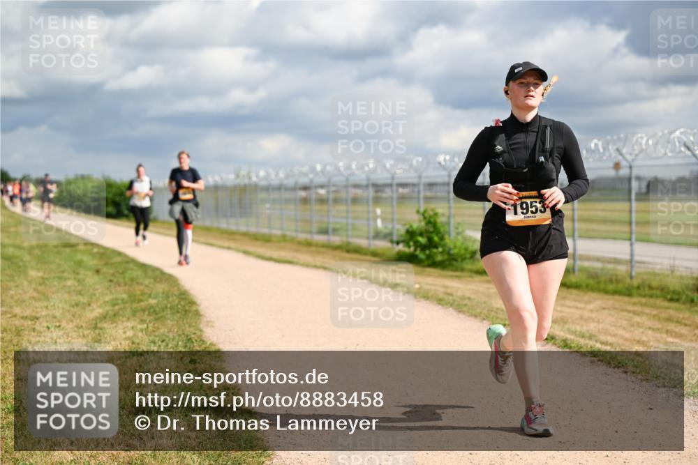 14.09.2025 - Airport Race Dr. Thomas Lammeyer http://msf.ph/oto/8883458 14.09.2025 12:37:18 Laufen 1953 meine-sportfotos.de