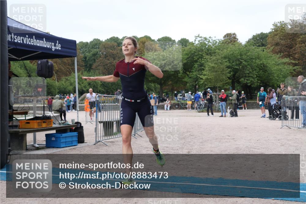 14.09.2025 - Stadtparktriathlon Strokosch-Dieckow http://msf.ph/oto/8883473 14.09.2025 10:10:05 Ziel 406, 460 meine-sportfotos.de