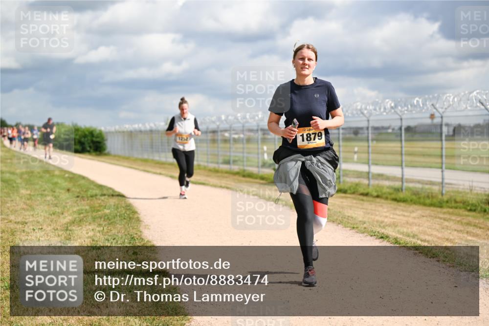 14.09.2025 - Airport Race Dr. Thomas Lammeyer http://msf.ph/oto/8883474 14.09.2025 12:37:23 Laufen 154, 1879 meine-sportfotos.de