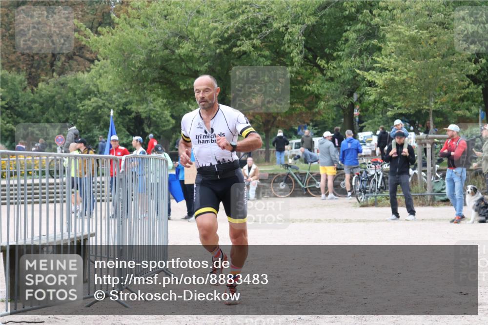 14.09.2025 - Stadtparktriathlon Strokosch-Dieckow http://msf.ph/oto/8883483 14.09.2025 10:10:09 Ziel 406, 460 meine-sportfotos.de