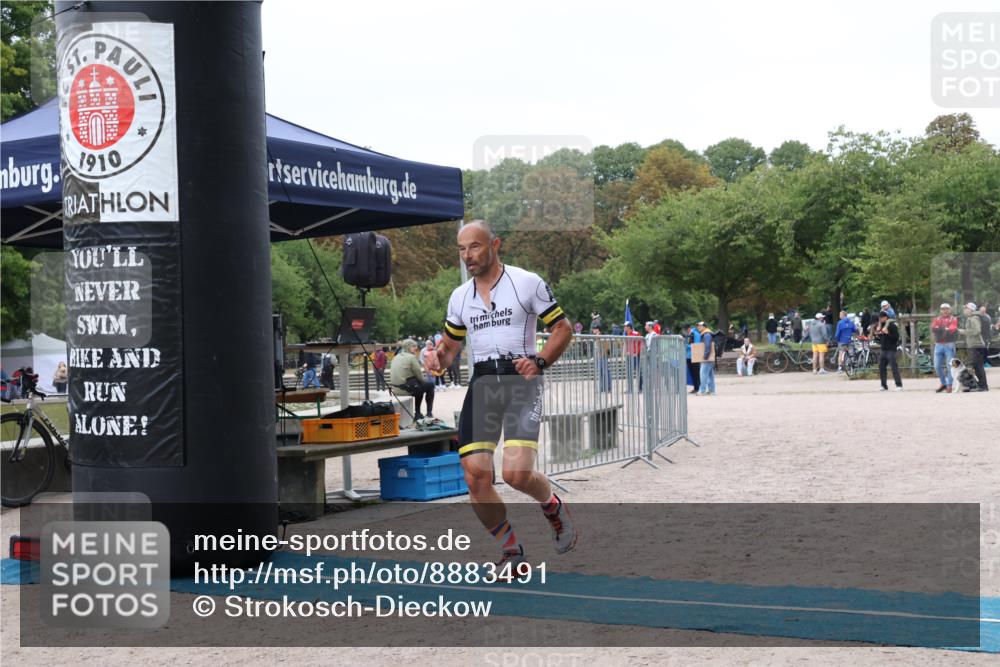 14.09.2025 - Stadtparktriathlon Strokosch-Dieckow http://msf.ph/oto/8883491 14.09.2025 10:10:10 Ziel 406, 460 meine-sportfotos.de