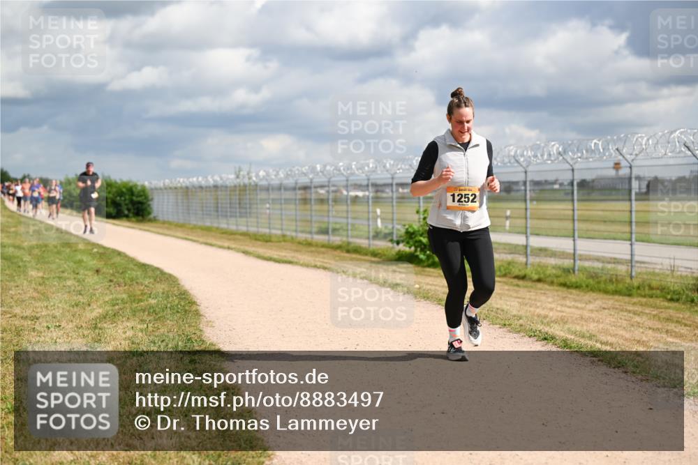 14.09.2025 - Airport Race Dr. Thomas Lammeyer http://msf.ph/oto/8883497 14.09.2025 12:37:26 Laufen 1252 meine-sportfotos.de
