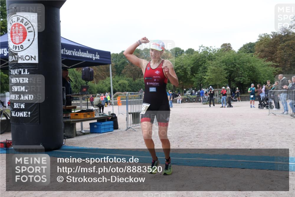 14.09.2025 - Stadtparktriathlon Strokosch-Dieckow http://msf.ph/oto/8883520 14.09.2025 10:10:51 Ziel 466 meine-sportfotos.de