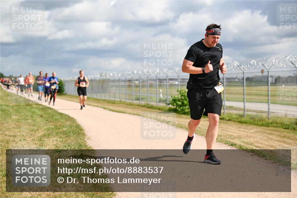 14.09.2025 - Airport Race Dr. Thomas Lammeyer http://msf.ph/oto/8883537 14.09.2025 12:37:38 Laufen  meine-sportfotos.de