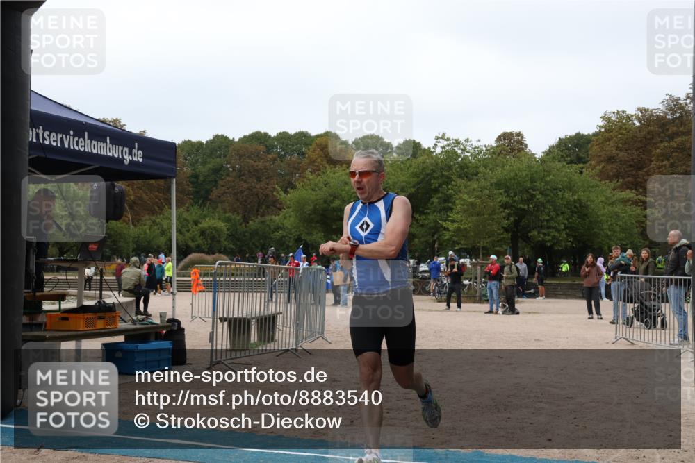 14.09.2025 - Stadtparktriathlon Strokosch-Dieckow http://msf.ph/oto/8883540 14.09.2025 10:11:35 Ziel 391, 462 meine-sportfotos.de