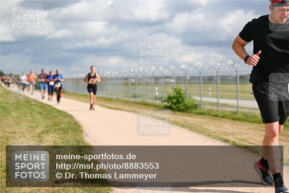 14.09.2025 - Airport Race Dr. Thomas Lammeyer http://msf.ph/oto/8883553 14.09.2025 12:37:40 Laufen  meine-sportfotos.de