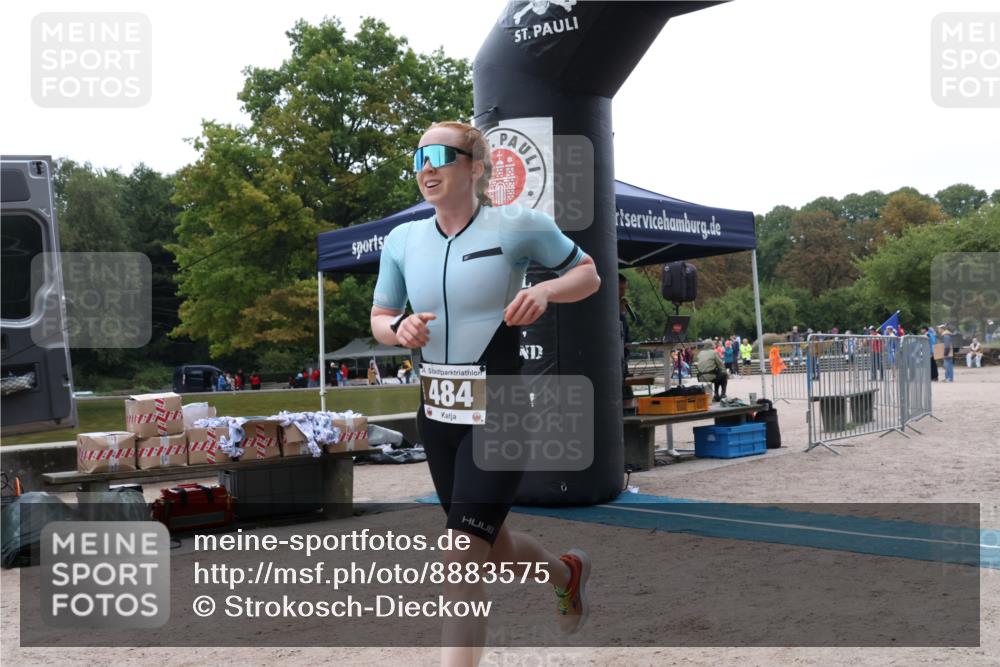 14.09.2025 - Stadtparktriathlon Strokosch-Dieckow http://msf.ph/oto/8883575 14.09.2025 10:14:22 Ziel 484 meine-sportfotos.de
