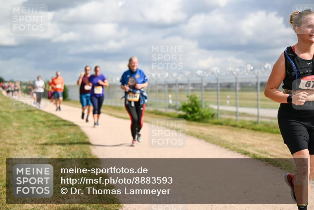 14.09.2025 - Airport Race Dr. Thomas Lammeyer http://msf.ph/oto/8883593 14.09.2025 12:37:45 Laufen 67 meine-sportfotos.de