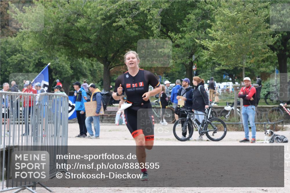 14.09.2025 - Stadtparktriathlon Strokosch-Dieckow http://msf.ph/oto/8883595 14.09.2025 10:14:56 Ziel 478 meine-sportfotos.de