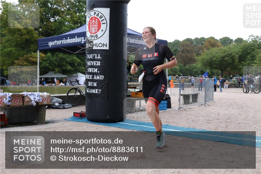 14.09.2025 - Stadtparktriathlon Strokosch-Dieckow http://msf.ph/oto/8883611 14.09.2025 10:14:59 Ziel 478 meine-sportfotos.de