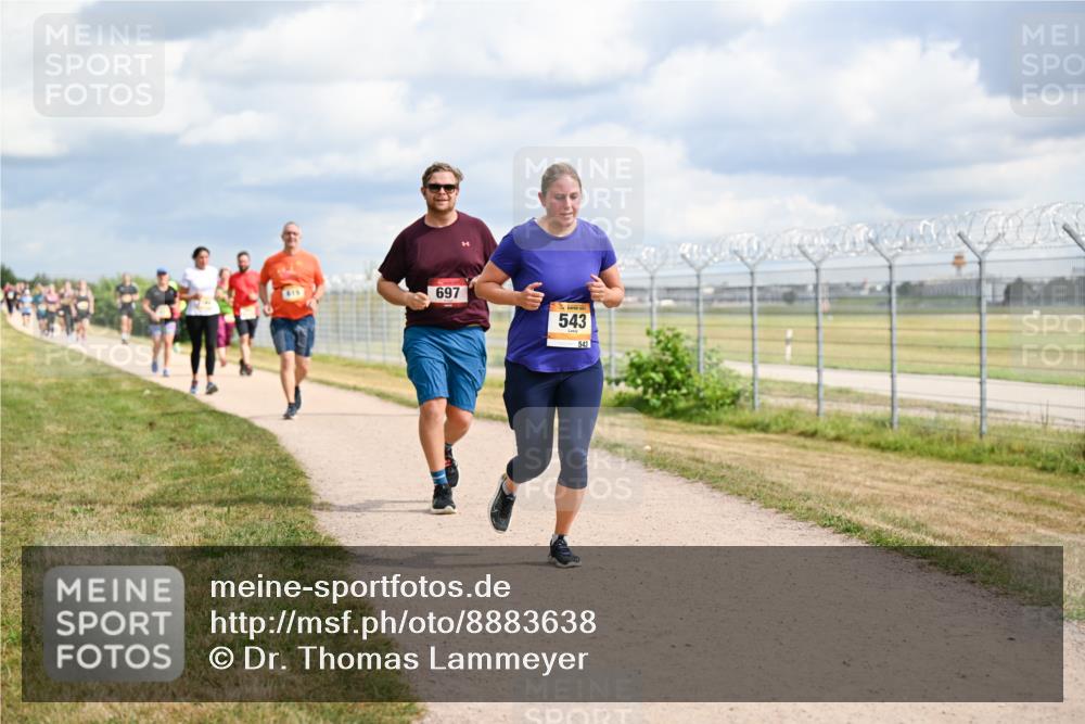 14.09.2025 - Airport Race Dr. Thomas Lammeyer http://msf.ph/oto/8883638 14.09.2025 12:37:49 Laufen 697, 543, 543 meine-sportfotos.de
