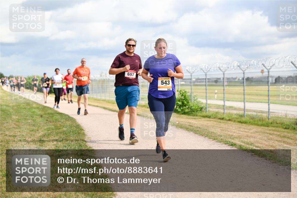 14.09.2025 - Airport Race Dr. Thomas Lammeyer http://msf.ph/oto/8883641 14.09.2025 12:37:49 Laufen 697, 543, 543 meine-sportfotos.de