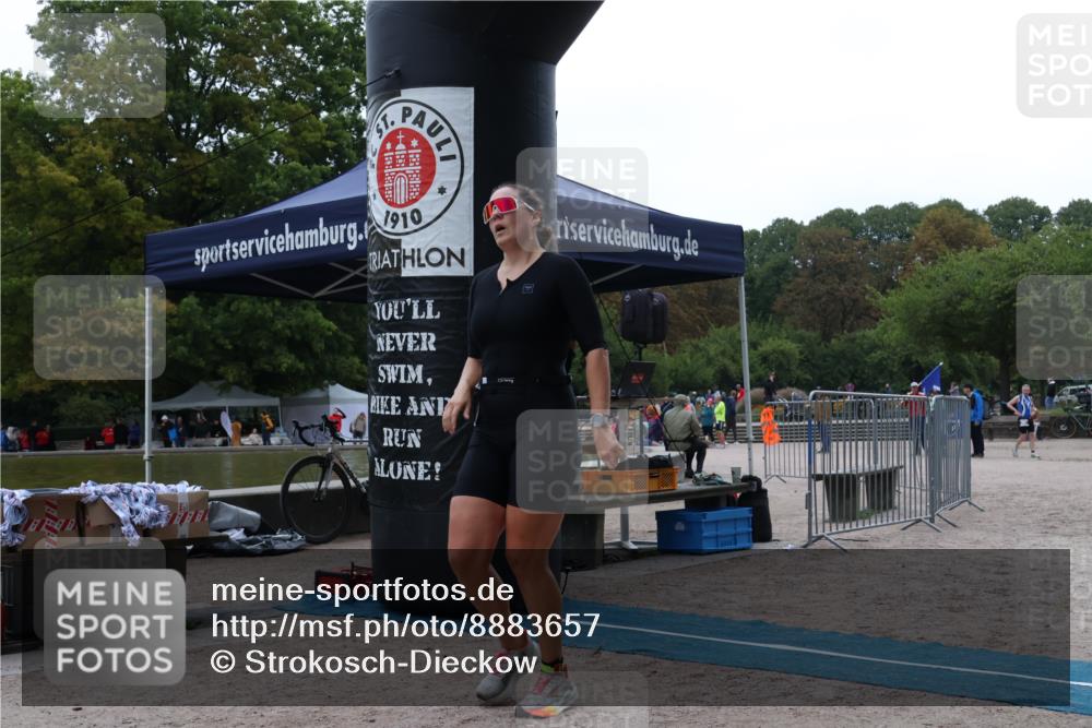 14.09.2025 - Stadtparktriathlon Strokosch-Dieckow http://msf.ph/oto/8883657 14.09.2025 10:15:34 Ziel 501 meine-sportfotos.de